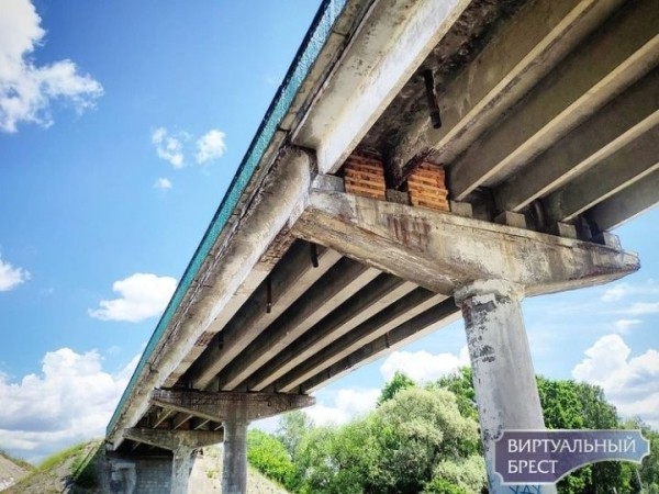 Под Брестом ремонтируют путепровод