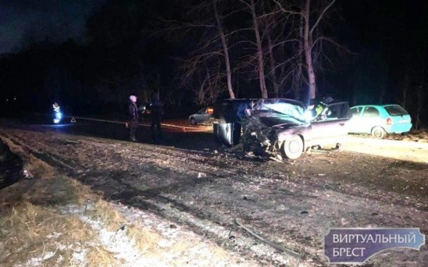 В Бресте на Красном дворе произошло серьёзное ДТП
В Бресте на Красном дворе произошло серьёзное ДТП