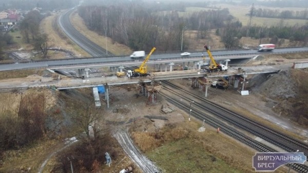 Под Брестом ремонтируют путепровод