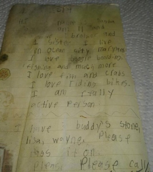 11-летний белорус выкинул бутылку с посланием в океан. Теперь мальчика ищут американцы 11-летний белорус выкинул бутылку с посланием в океан. Теперь мальчика ищут американцы