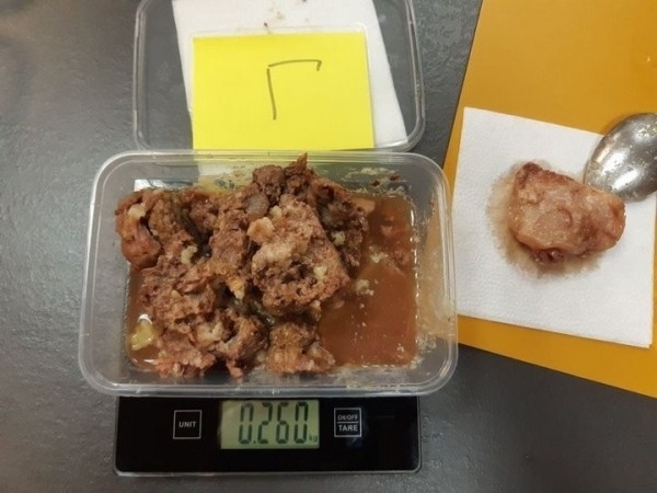 Сколько мяса в белорусской тушенке? Показываем, что внутри банок от трех производителей продукта Сколько мяса в белорусской тушенке? Показываем, что внутри банок от трех производителей продукта