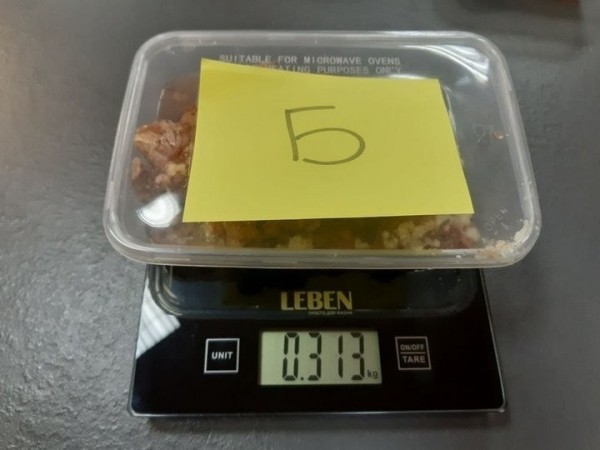 Сколько мяса в белорусской тушенке? Показываем, что внутри банок от трех производителей продукта Сколько мяса в белорусской тушенке? Показываем, что внутри банок от трех производителей продукта