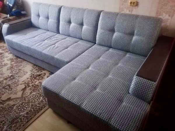 Эти волшебники превращают старые диваны в новые! Фото работ мастерской по реставрации мебели Эти волшебники превращают старые диваны в новые! Фото работ мастерской по реставрации мебели