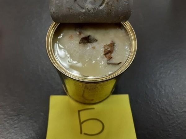 Сколько мяса в белорусской тушенке? Показываем, что внутри банок от трех производителей продукта Сколько мяса в белорусской тушенке? Показываем, что внутри банок от трех производителей продукта