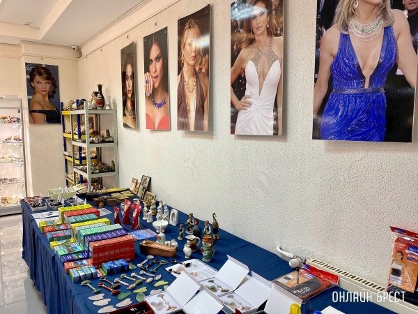 Экспозиция, которая вас удивит! Большой фоторепортаж с выставки «В мире самоцветов» в Бресте, посвященной эксклюзивным украшениям