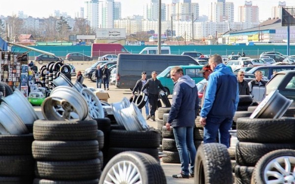 «Колёса подорожали в среднем на 45%». Поставщики рассказали о стоимости шин и ситуации на рынке Беларуси «Колёса подорожали в среднем на 45%». Поставщики рассказали о стоимости шин и ситуации на рынке Беларуси