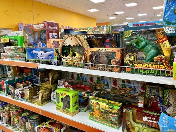 Ребрендинг брестского «Детского мира» на Советской: новый логотип и еще больше стильной одежды, забавных игрушек, школьной канцелярии