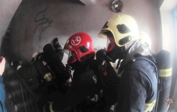 В Бресте прошли соревнования спасателей по скоростному подъему на высотное здание В Бресте прошли соревнования спасателей по скоростному подъему на высотное здание