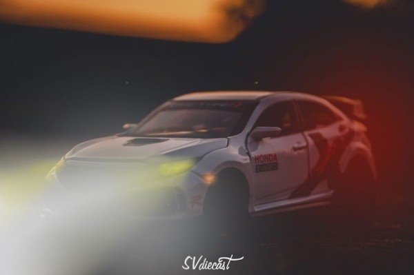 Более 850 штук… Учитель истории из деревни рассказал, как стал коллекционером машинок (много красивых фото и видео)