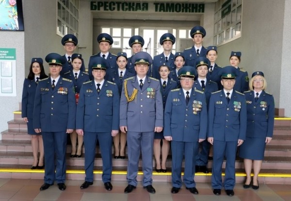 Молодые сотрудники Брестской таможни принесли присягу Молодые сотрудники Брестской таможни принесли присягу