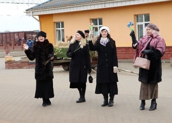 Уникальный Поезд направляется в сторону Бреста. Фоторепортаж Уникальный Поезд направляется в сторону Бреста. Фоторепортаж