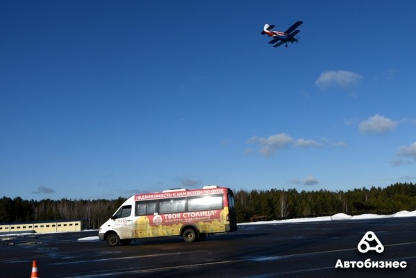 «Они же профессионалы с опытом, поэтому настроены критично». Как маршрутчиков учат безопасной езде
