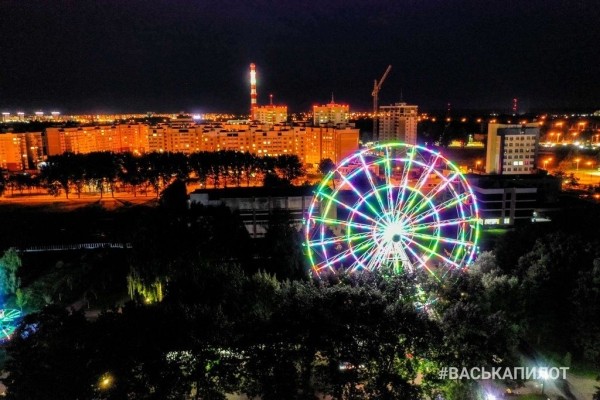 
                Раньше и сейчас: Колесо обозрения в Бресте
            