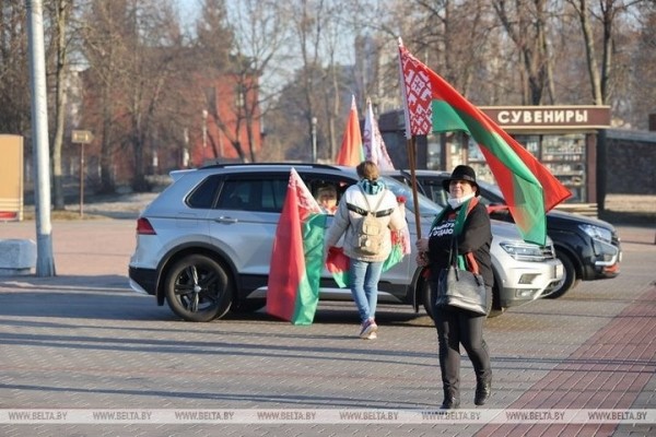 Участники автопробега ко дню Хатынской трагедии стартовали от Брестской крепости Участники автопробега ко дню Хатынской трагедии стартовали от Брестской крепости