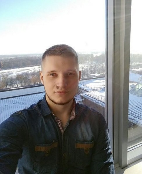 «25 января меня оставили на крыльце роддома».  Парень из Брестской области ищет родных