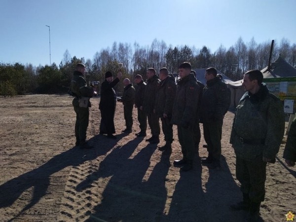 Военнослужащие 111-й артиллерийской бригады приступили к выполнению плановых задач в рамках полевого выхода на полигон «Брестский» Военнослужащие 111-й артиллерийской бригады приступили к выполнению плановых задач в рамках полевого выхода на полигон «Брестский»