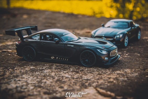 Более 850 штук… Учитель истории из деревни рассказал, как стал коллекционером машинок (много красивых фото и видео)