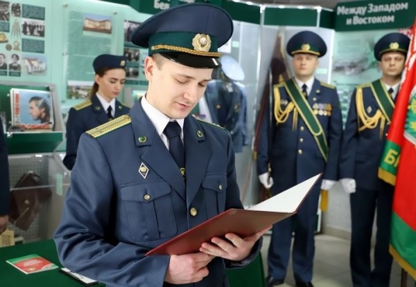 Молодые сотрудники Брестской таможни принесли присягу Молодые сотрудники Брестской таможни принесли присягу