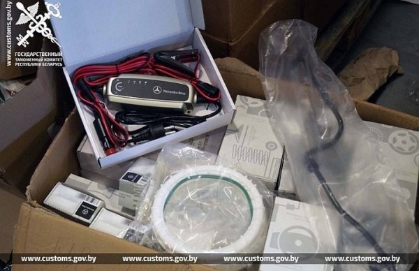 Нелегальные гаджеты на 2 млн рублей задержали на границе Нелегальные гаджеты на 2 млн рублей задержали на границе