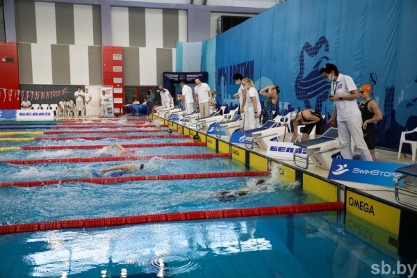 Открытый чемпионат Беларуси по плаванию стартовал в Бресте. Фоторепортаж Открытый чемпионат Беларуси по плаванию стартовал в Бресте. Фоторепортаж