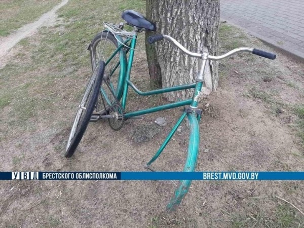 77-летнюю велосипедистку сбили в Берёзе 77-летнюю велосипедистку сбили в Берёзе