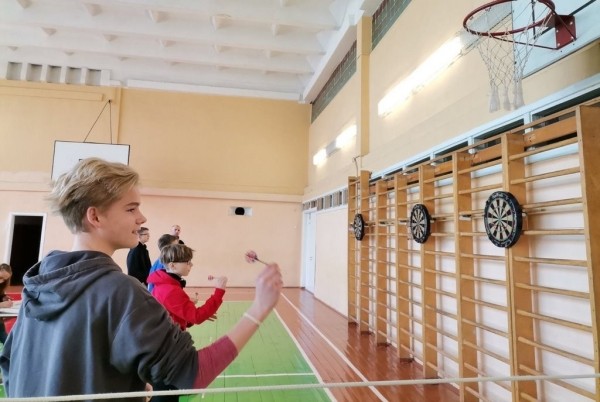 В Бресте среди школьников пришли соревнования по дартсу В Бресте среди школьников пришли соревнования по дартсу