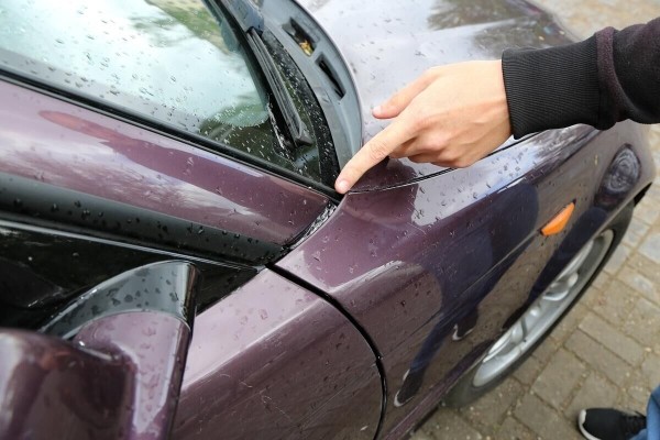 Заплатил за покраску почти $2 300, но остался недоволен. Владелец BMW E46 о конфликте с СТО