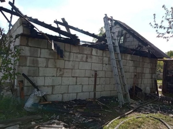 В деревне Бараны Ивацевичского района горел гараж В деревне Бараны Ивацевичского района горел гараж
