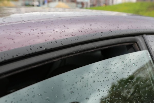 Заплатил за покраску почти $2 300, но остался недоволен. Владелец BMW E46 о конфликте с СТО