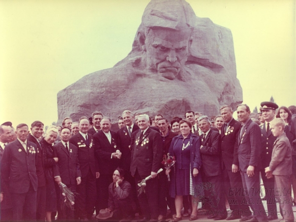 День открытия Мемориального комплекса «Брестская крепость-герой». Фото и подробности