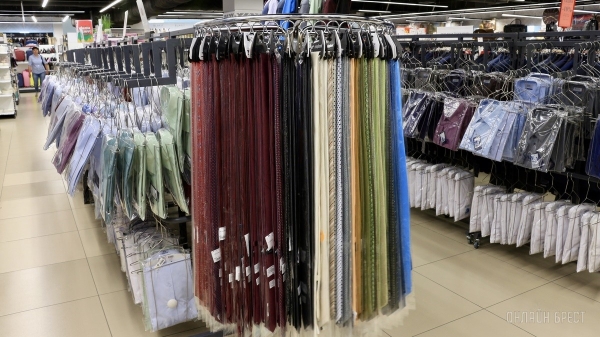 Соберите свой безупречный образ с иголочки в «ЦУМе», на третьем этаже. Готовимся к выпускным, линейкам, свадьбам Соберите свой безупречный образ с иголочки в «ЦУМе», на третьем этаже. Готовимся к выпускным, линейкам, свадьбам