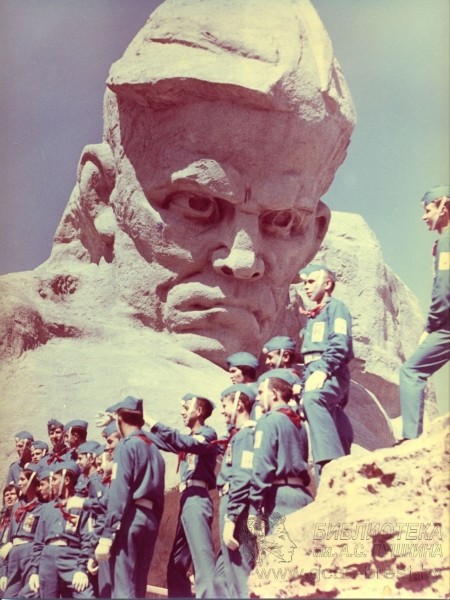 День открытия Мемориального комплекса «Брестская крепость-герой». Фото и подробности