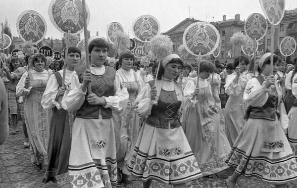 Первомайская демонстрация в Бресте, начало 80-х гг
Первомайская демонстрация в Бресте, начало 80-х гг