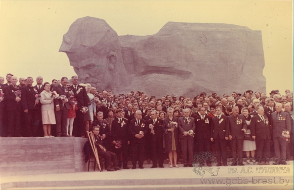 День открытия Мемориального комплекса «Брестская крепость-герой». Фото и подробности