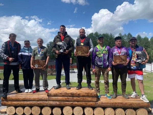 В Беларуси мужчина выловил рыбу весом почти 28 килограмм