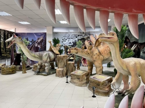 НАШЕСТВИЕ ДИНОЗАВРОВ уже в Бресте! Большой парк «Динолэнд» приглашает детей и их родителей за отличным настроением НАШЕСТВИЕ ДИНОЗАВРОВ уже в Бресте! Большой парк «Динолэнд» приглашает детей и их родителей за отличным настроением