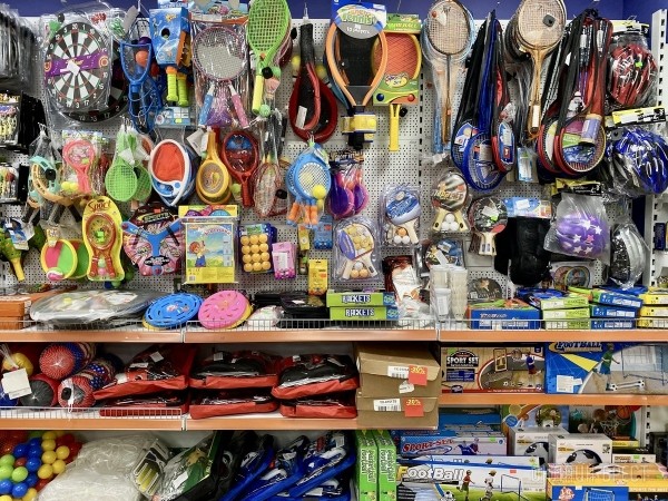 День защиты детей – еще один повод порадовать свое чадо крутыми подарками из «Детского мира» на Советской в Бресте. Фотообзор ассортимента