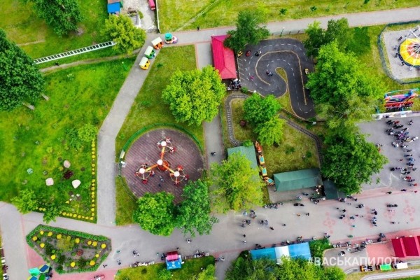 Как выглядит с высоты брестский парк культуры и отдыха
Как выглядит с высоты брестский парк культуры и отдыха