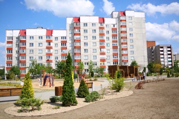 В одном из микрорайонов Бреста появился «Зеленый остров» В одном из микрорайонов Бреста появился «Зеленый остров»