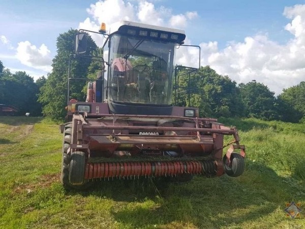 В Ивацевичском районе огнем поврежден кормоуборочный комбайн