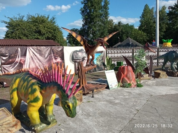 Жаркое лето в большом парке динозавров! Весело проведите время всей семьей в «Динолэнд» в Бресте Жаркое лето в большом парке динозавров! Весело проведите время всей семьей в «Динолэнд» в Бресте