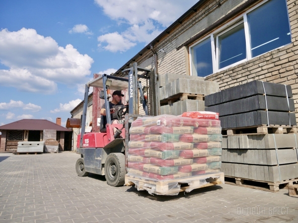 Большой магазин «Строй с нами» в Малорите – еще больше строительных товаров по выгодным ценам, собственная бригада, услуги манипулятора Большой магазин «Строй с нами» в Малорите – еще больше строительных товаров по выгодным ценам, собственная бригада, услуги манипулятора