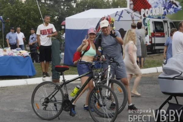 Агрогородок Вистычи вчера стал центром притяжения жителей Брестского района