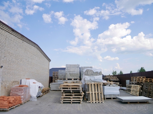 Большой магазин «Строй с нами» в Малорите – еще больше строительных товаров по выгодным ценам, собственная бригада, услуги манипулятора Большой магазин «Строй с нами» в Малорите – еще больше строительных товаров по выгодным ценам, собственная бригада, услуги манипулятора