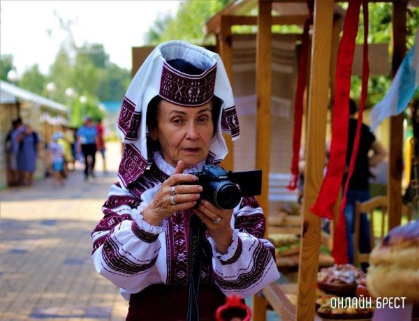 
                Читатель: Вчера на фестивале народного творчества в Малорите
            