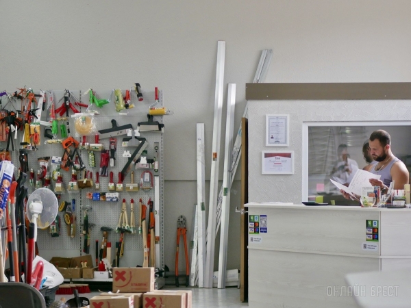 Большой магазин «Строй с нами» в Малорите – еще больше строительных товаров по выгодным ценам, собственная бригада, услуги манипулятора Большой магазин «Строй с нами» в Малорите – еще больше строительных товаров по выгодным ценам, собственная бригада, услуги манипулятора