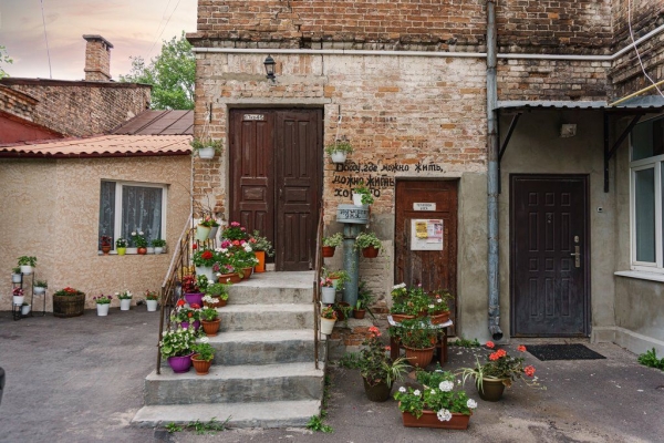 
                Фотографии сделаны в Бресте. Узнали место?
            