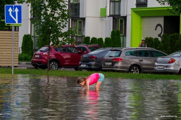 Залитые улицы. Стихия в Минске разыгралась не на шутку