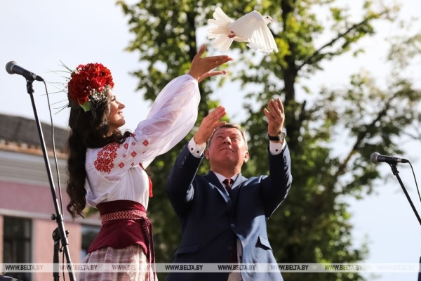 Концертом городского духового оркестра открылся праздник, посвященный Дню освобождения Бреста