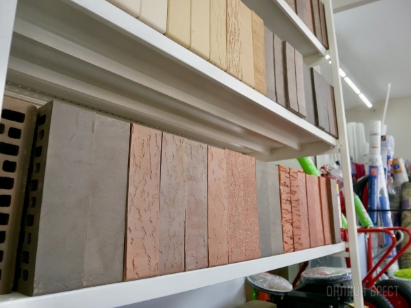 Большой магазин «Строй с нами» в Малорите – еще больше строительных товаров по выгодным ценам, собственная бригада, услуги манипулятора Большой магазин «Строй с нами» в Малорите – еще больше строительных товаров по выгодным ценам, собственная бригада, услуги манипулятора